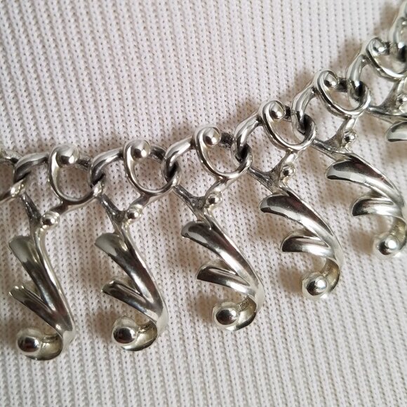 Free with $20 purchase 17" Silver choker necklace - Picture 2 of 3